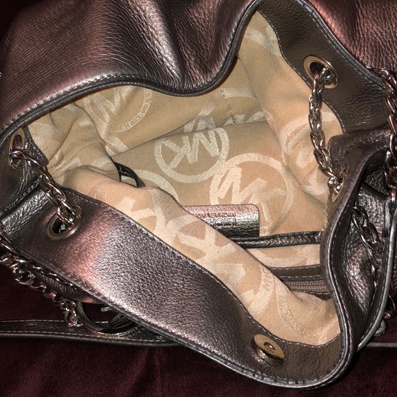 Michael Kors Purse! - Picture 4 of 6